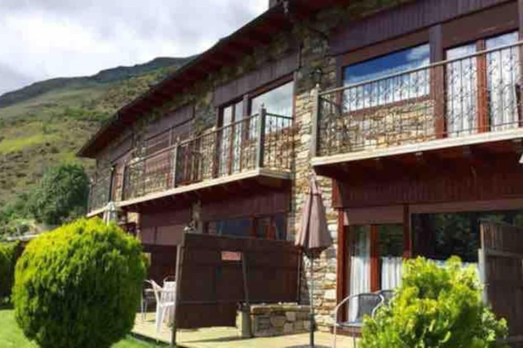 Casa Con Jardin En Garos By Casas Aranesas J Antes Villa Exterior foto