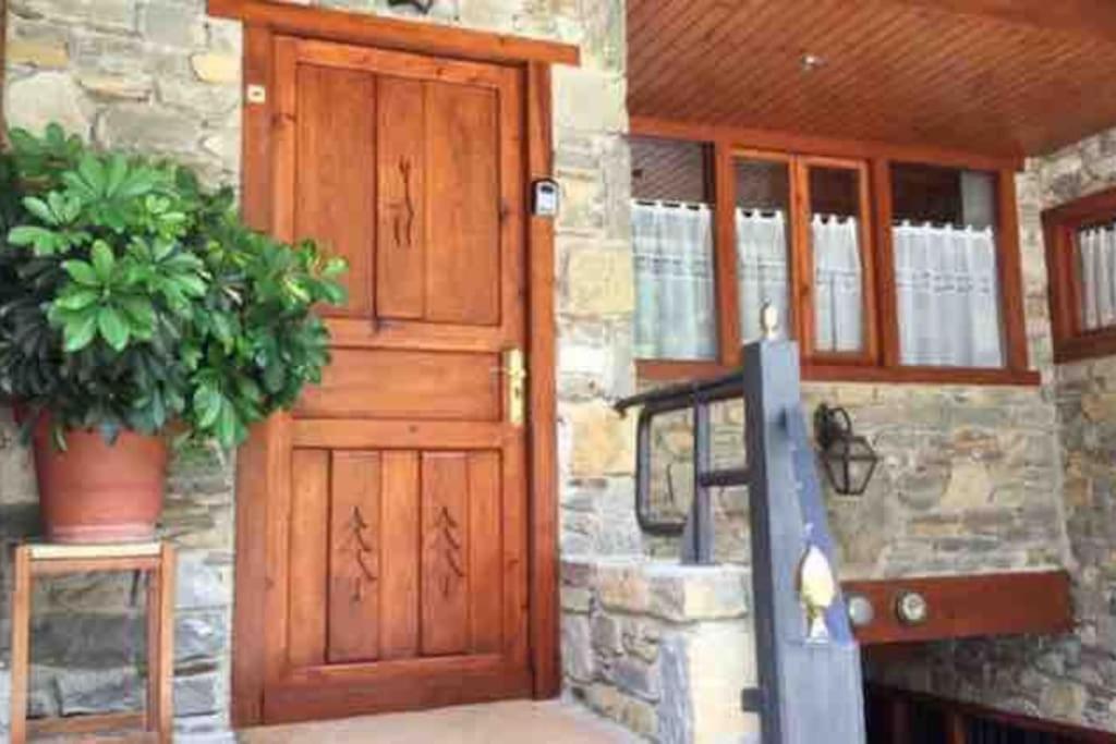 Casa Con Jardin En Garos By Casas Aranesas J Antes Villa Exterior foto